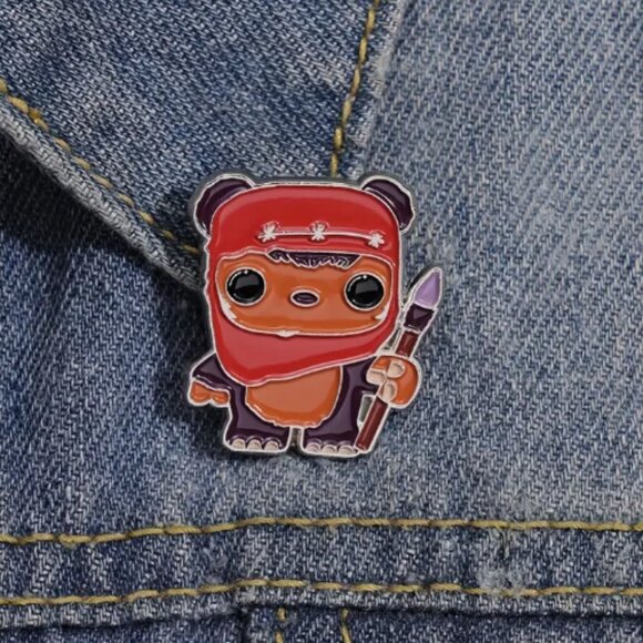 Ewok Enamel Lapel Pin - Picture 4 of 5